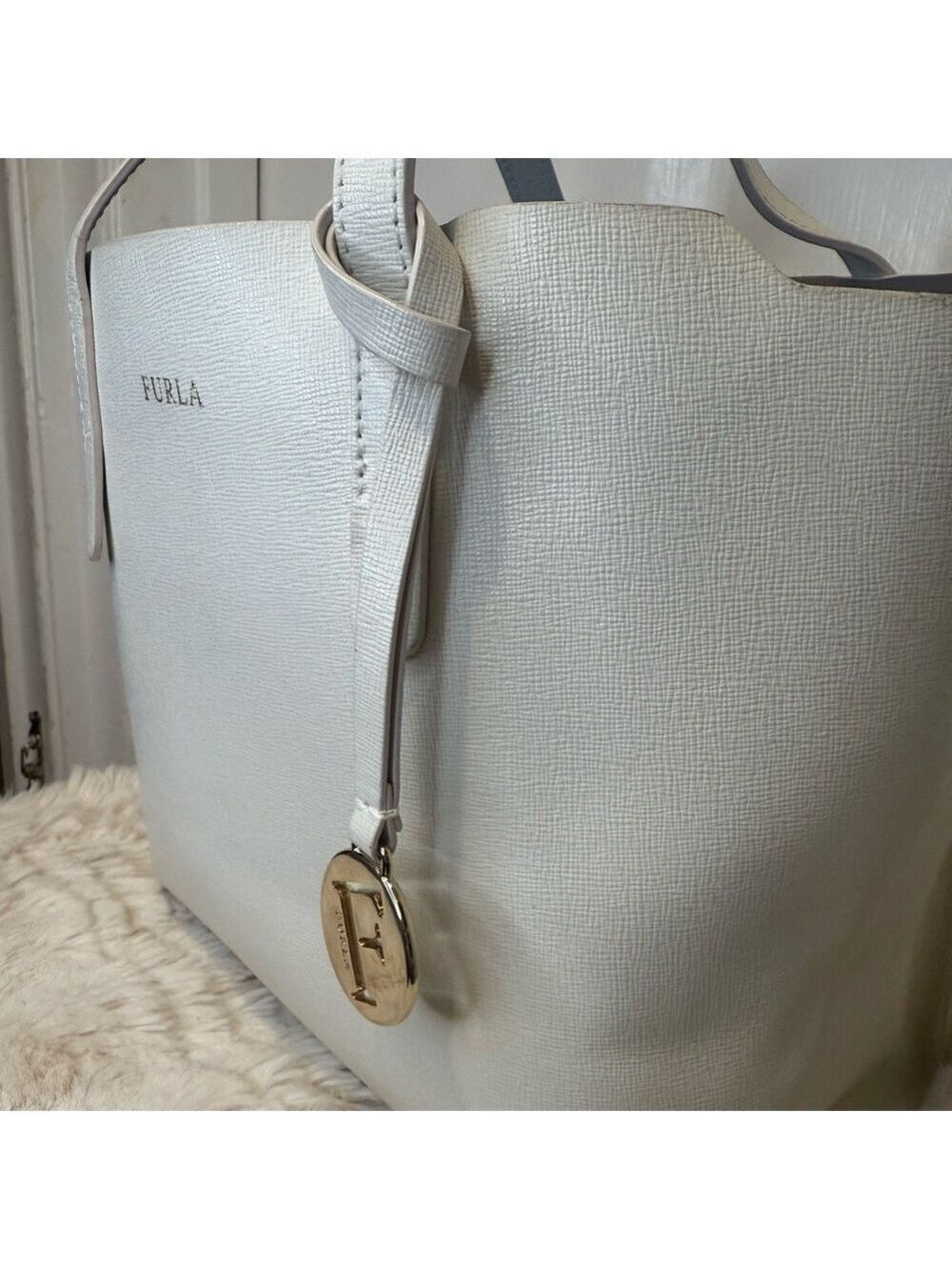 FURLA LEATHER MEDIUM SALLY TOTE - Picture 4 of 16